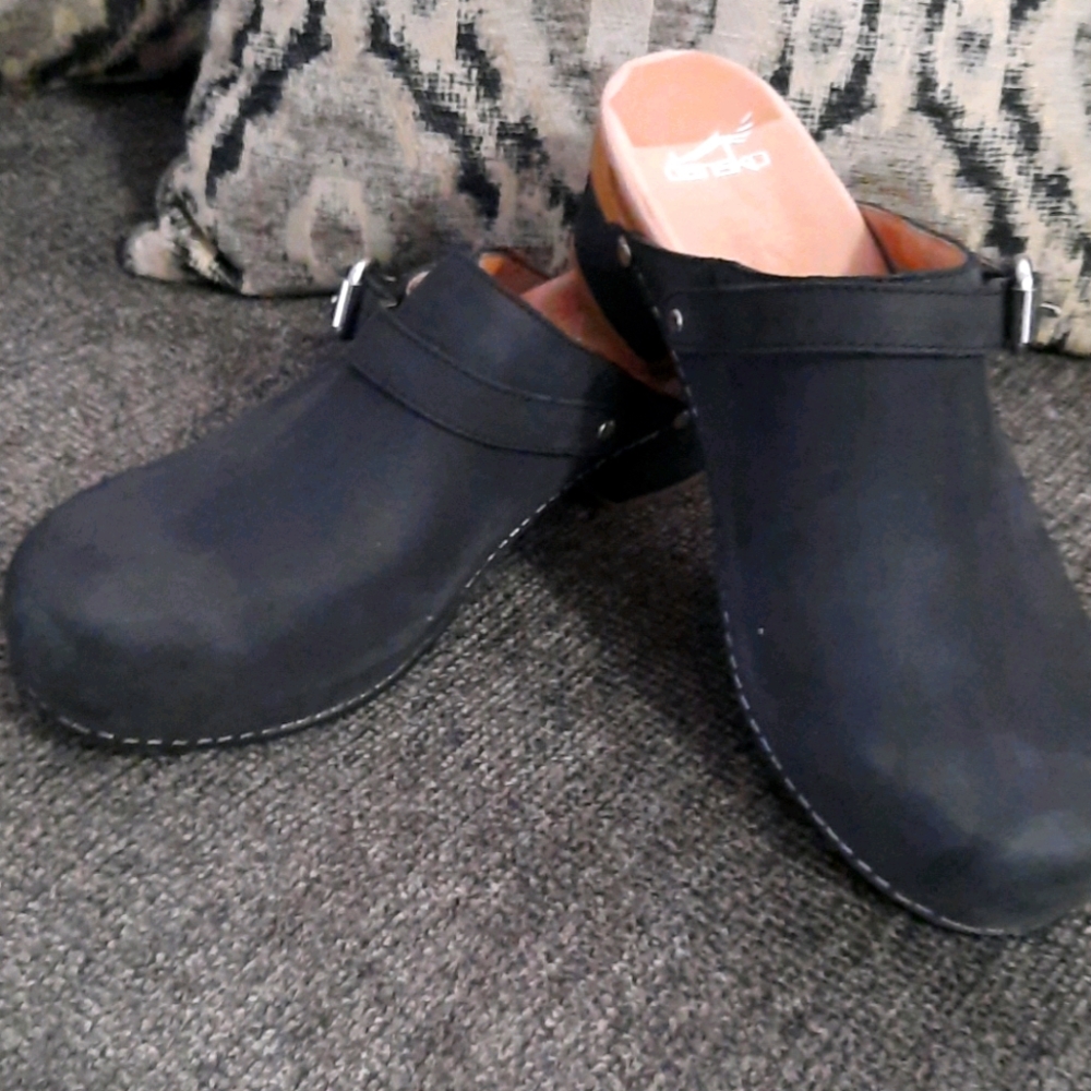 Clogs